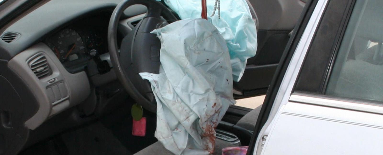 A deployed air bag adds as much as 2 000 to the cost of repairing a vehicle that s enough for insurance companies to often declare the car totaled