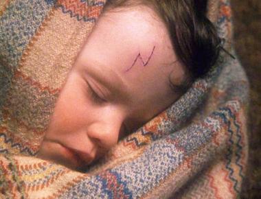 Harry potter s trademark lightning bolt scar was applied to actor daniel radcliffe s forehead around 5 800 throughout the filming of the franchise