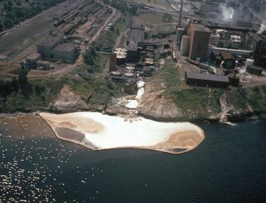 The worst air polluter in the entire state of washington is mount st helens