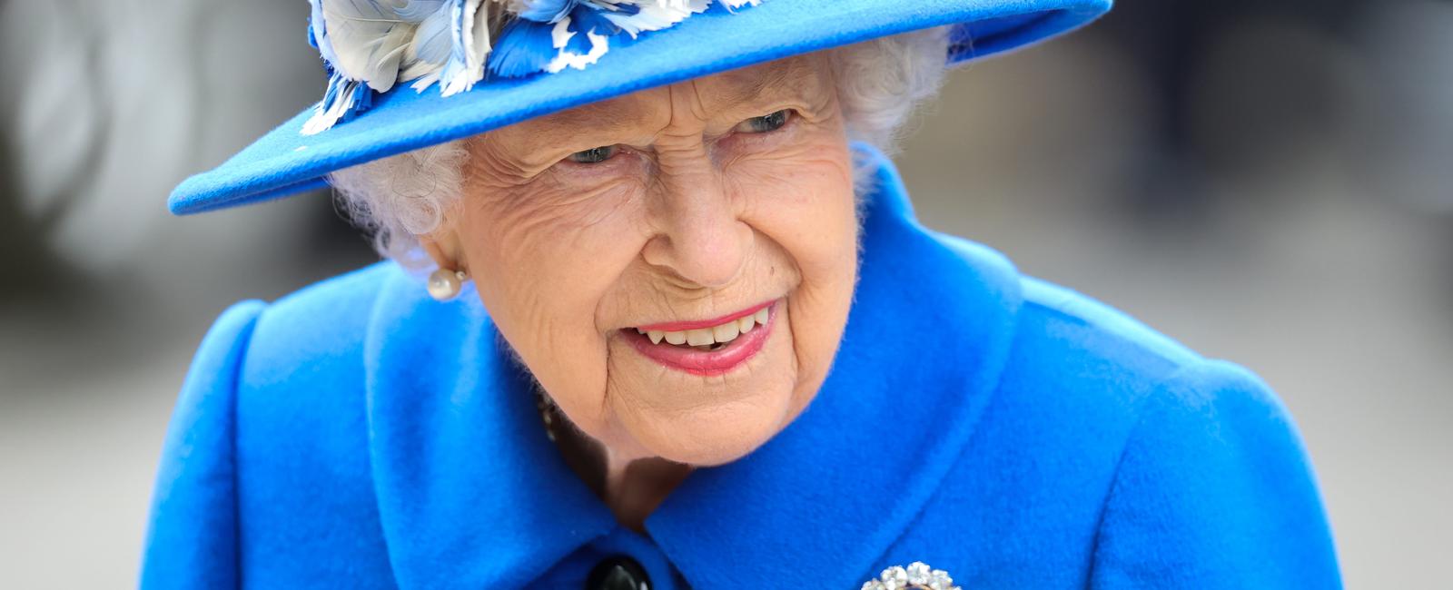 Queen elizabeth ii is the longest serving british monarch at 69 years and counting she beat her great great grandmother queen victoria who reigned for 63 years