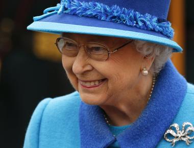 Queen elizabeth became the longest reigning monarch in the united kingdom in 2015