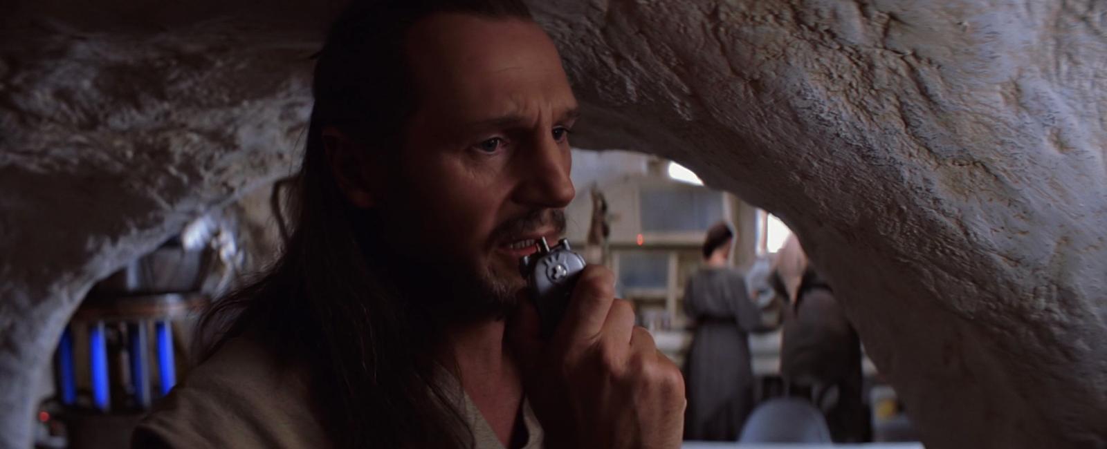 Qui gon jinn s communicator in episode i the phantom menace was made out of a gillette ladies razor