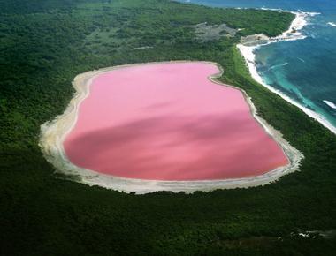 Australia has pink and purple lakes