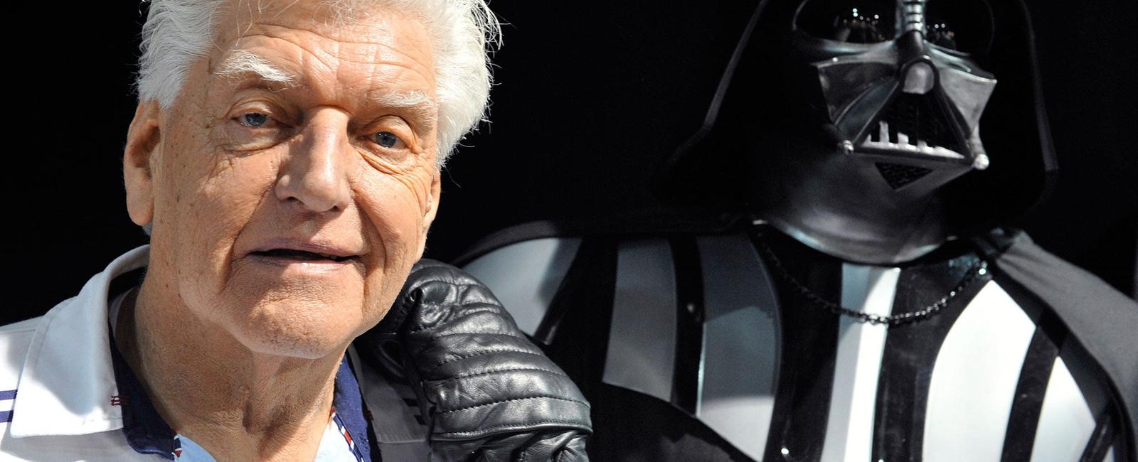 David prowse was the guy in the darth vader suit in star wars he spoke all of vader s lines and didn t know that he was going to be dubbed over by james earl jones until he saw the screening of the movie