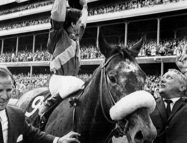 In 1987 the jockey club disqualified a horse that had eaten what a mars bar