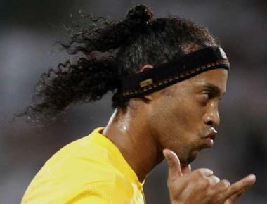 Ronaldinho s deal with coca cola ended after he was caught sipping a pepsi in a news conference