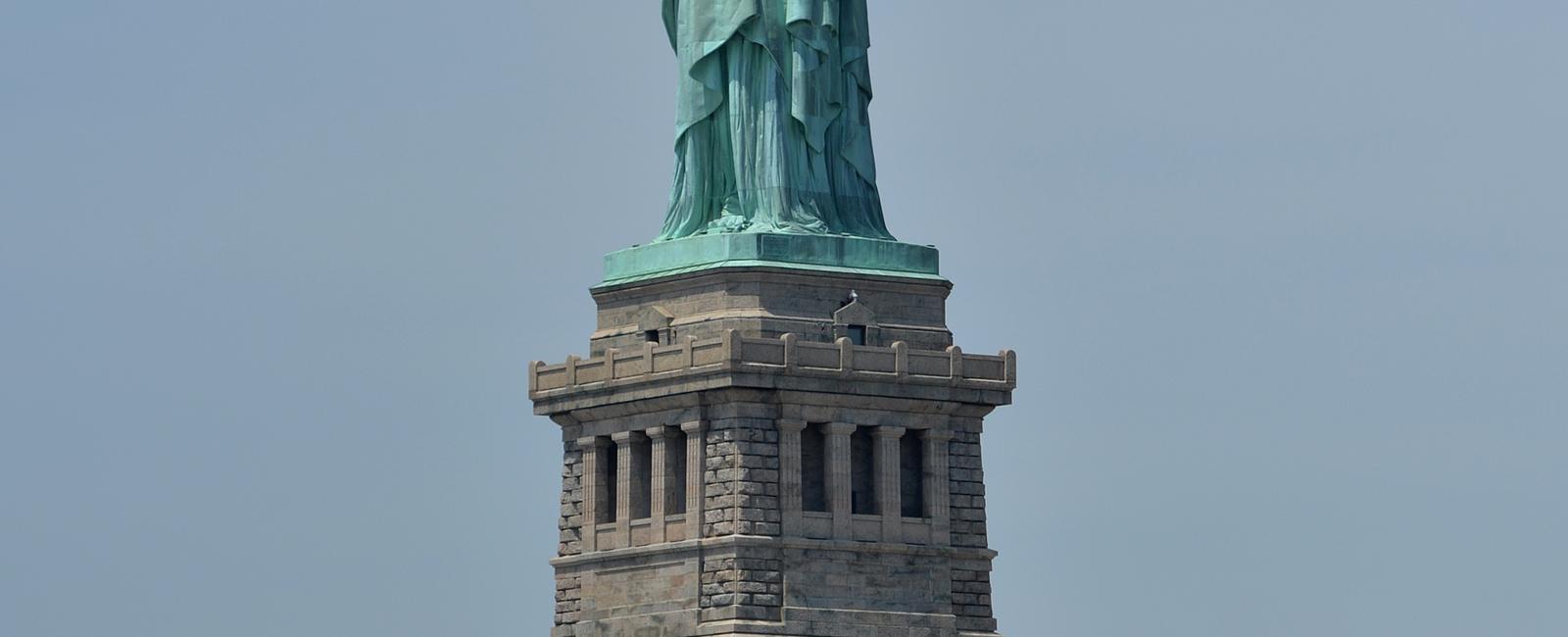 The statue of liberty was given to the us by which country france