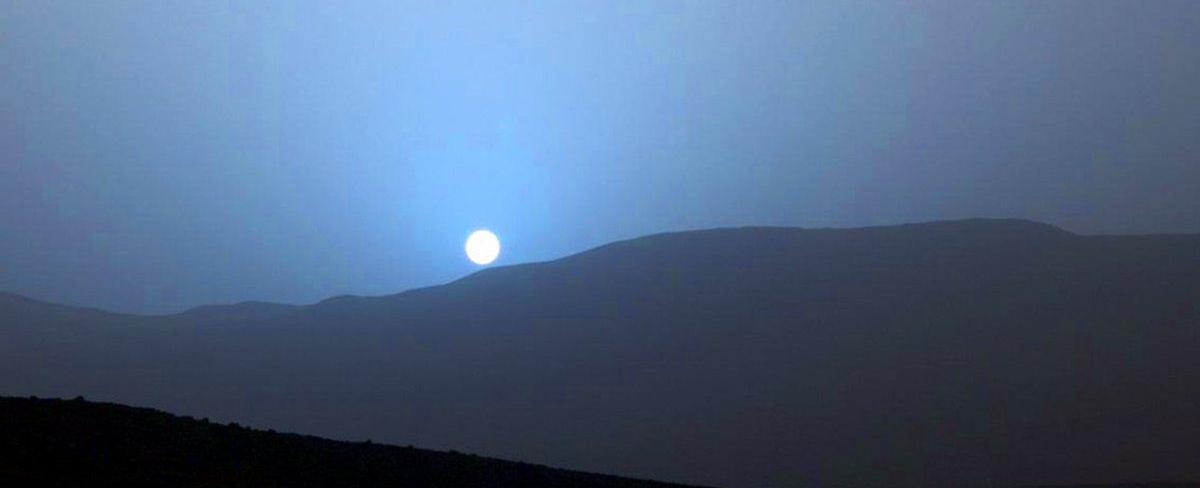 The sunset on mars appears blue