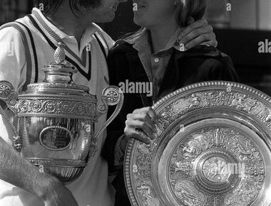 Jimmy connors and fianc e chris evert after wimbledon in 1974