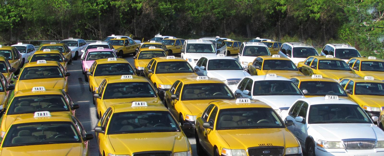 The largest taxi fleet in the world is found in mexico city the city boasts a fleet of over 140 000 taxis