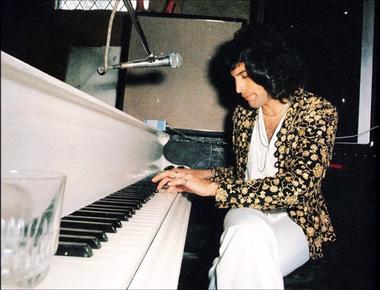 The piano freddie mercury plays in bohemian rhapsody is the same exact piano paul mccartney plays in hey jude