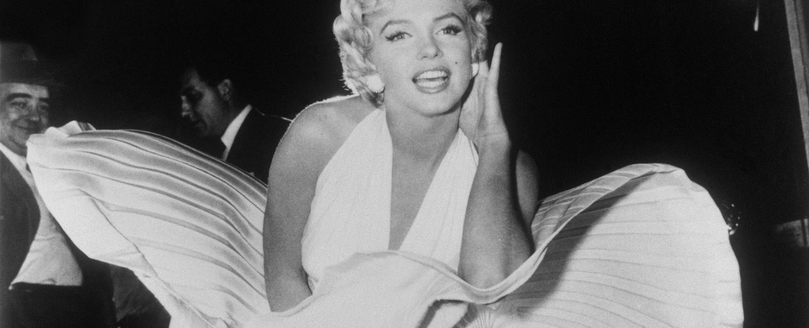 Marilyn monroe s famous white dress from the film the misfits sold for 66 000 usd