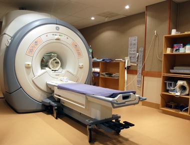 When referring to a medical imaging technique what does mri stand for magnetic resonance imaging