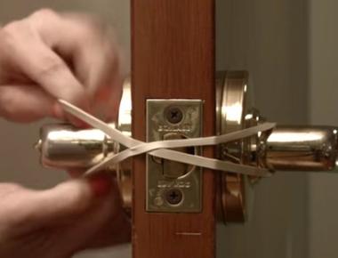 Prevent doors from locking with a rubber band