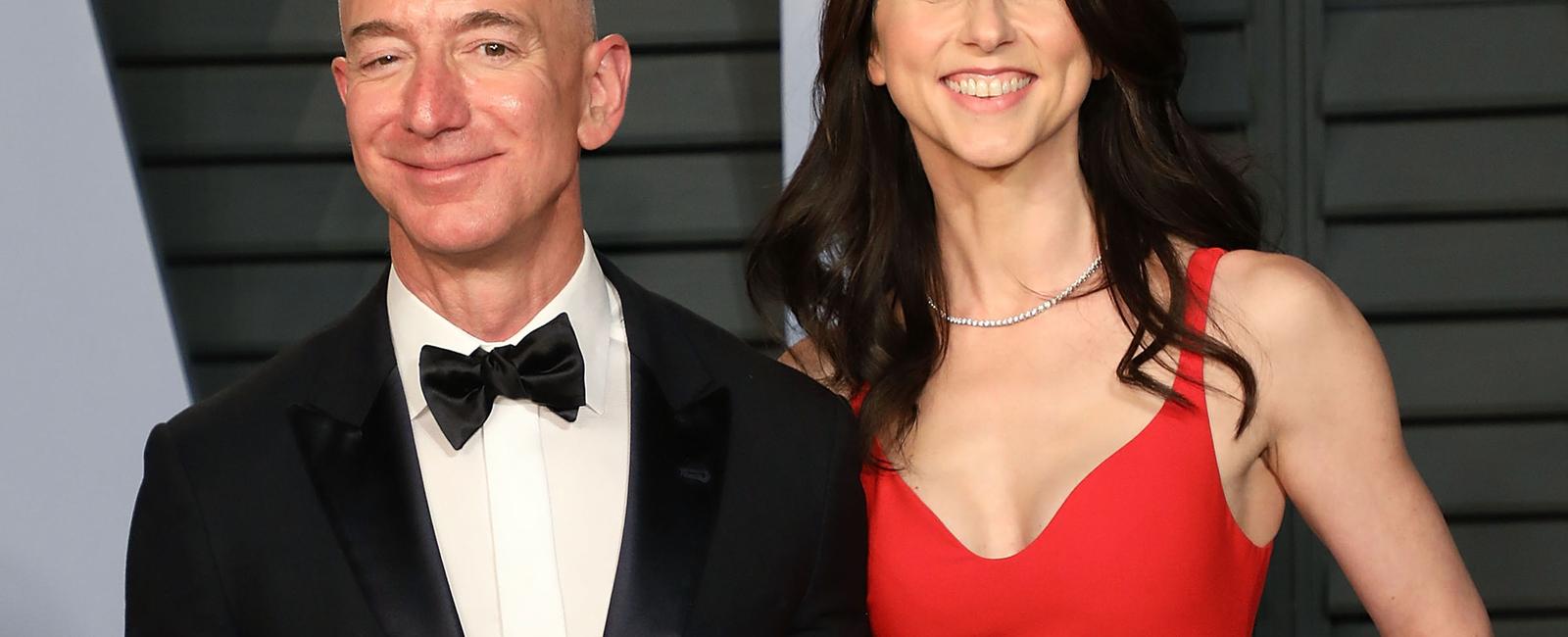 Jeff bezos paid 38bn in divorce settlement making ex wife mackenzie the world s fourth richest woman she has promised to give away half of award