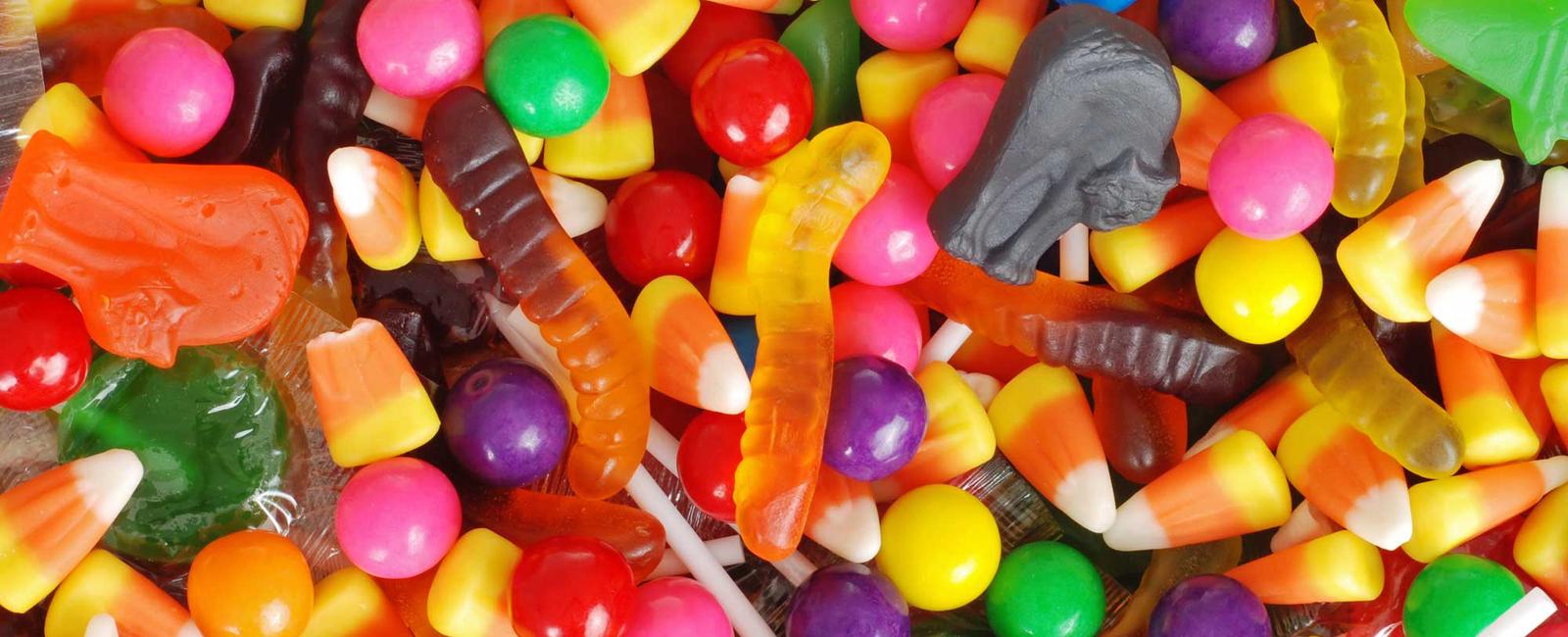 A father poisoned his own son s halloween candy with cyanide