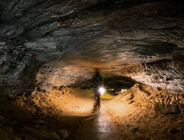 Mammoth cave in kentucky the world s longest known cave system spans over 400 miles 644 km long and is yet to be fully explored scientists predict there are another 200 miles 322 km yet to be explored