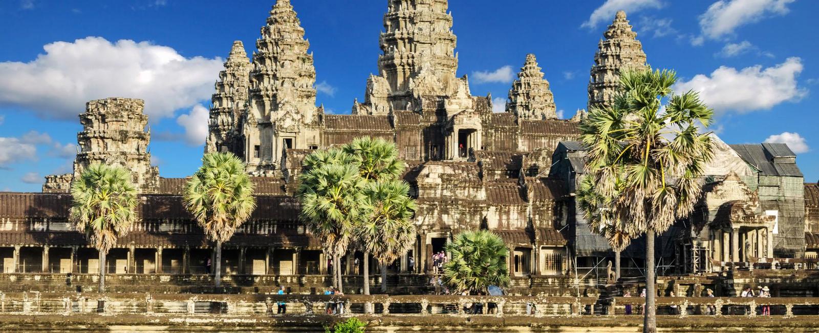 Located in cambodia what is the largest religious monument in the world angkor wat