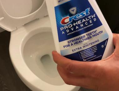 Clean your toilet bowl with mouthwash