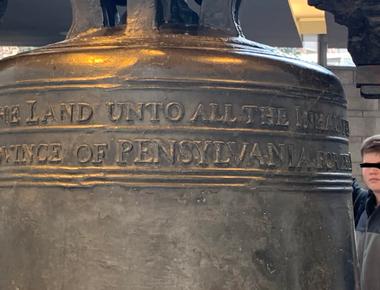 The word pennsylvania is misspelled on the liberty bell