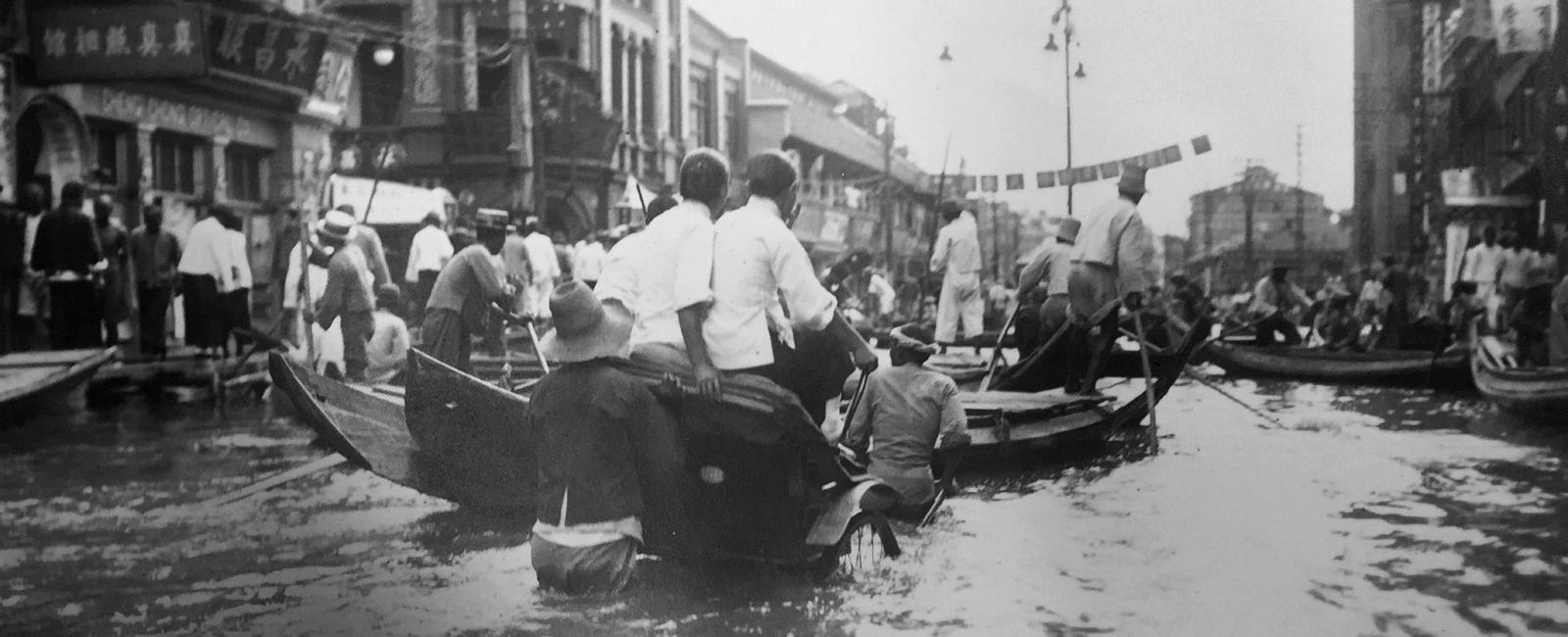 With its estimated death toll at about 2 3 7 million many historians agree that the 1931 yangtze river floods were the deadliest natural disasters ever