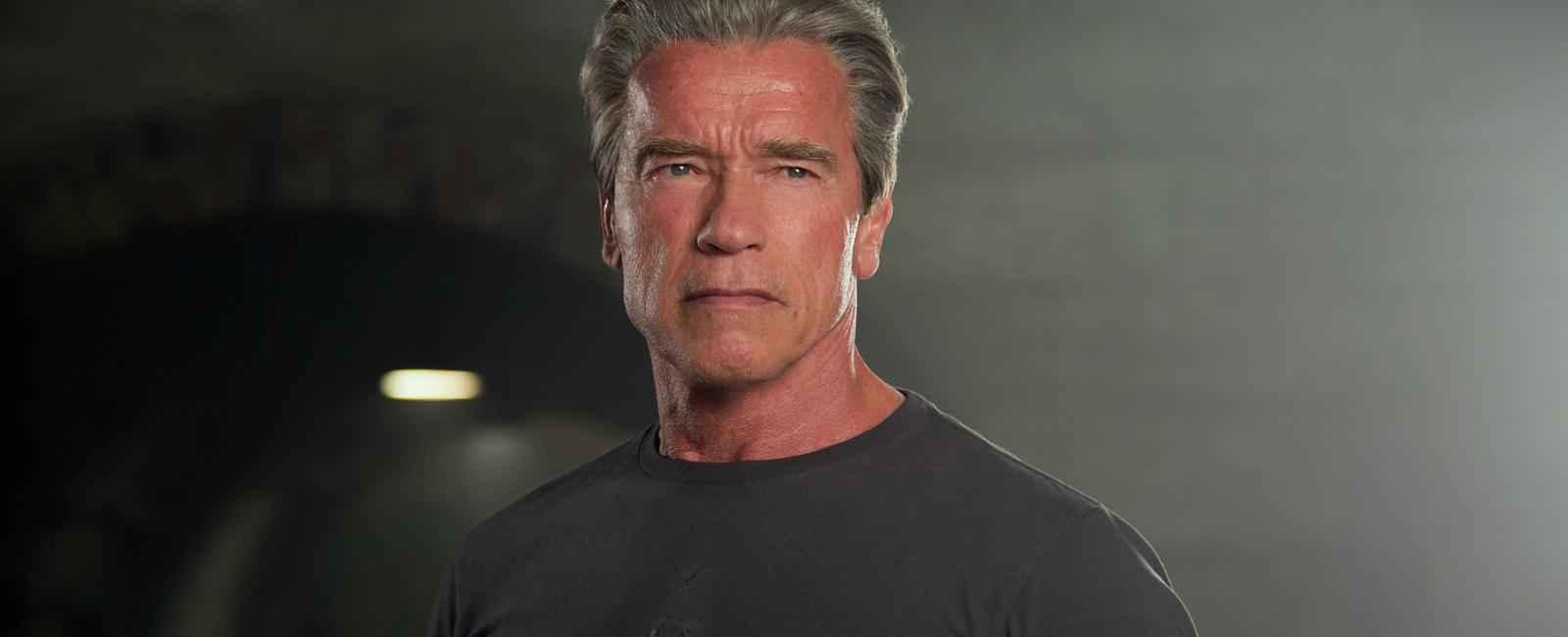 During a break in filming terminator arnold schwarzenegger went into a restaurant and realized that he was still in terminator makeup with a missing eye exposed jawbone and burned flesh