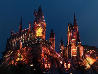 The exterior shots of the hogwarts castle in the harry potter franchise were created with shots of a meticulous miniature model of the castle and digital effects