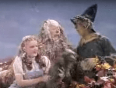 The snow in 1939 s classic the wizard of oz was made of the dangerous carcinogen white asbestos