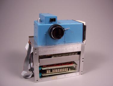 A kodak engineer constructed the first digital camera in 1975 they didn t want to go digital they went bankrupt in 2012