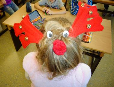 Reindeer hair is hollow inside like a tube