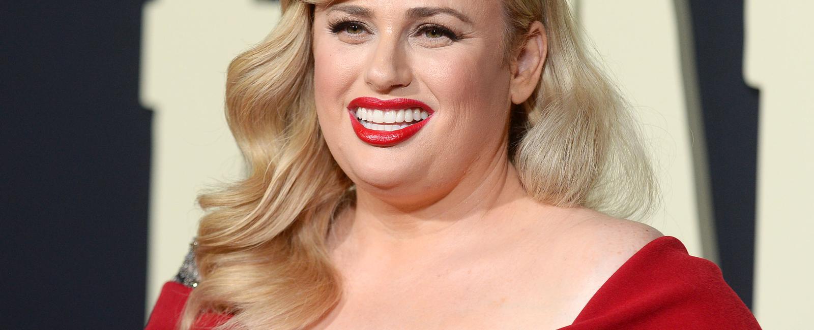 Rebel wilson became an actor after contracting malaria and hallucinating that she d won an oscar
