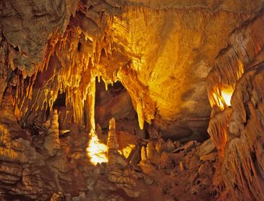 Which us state has the longest cave system in the world kentucky