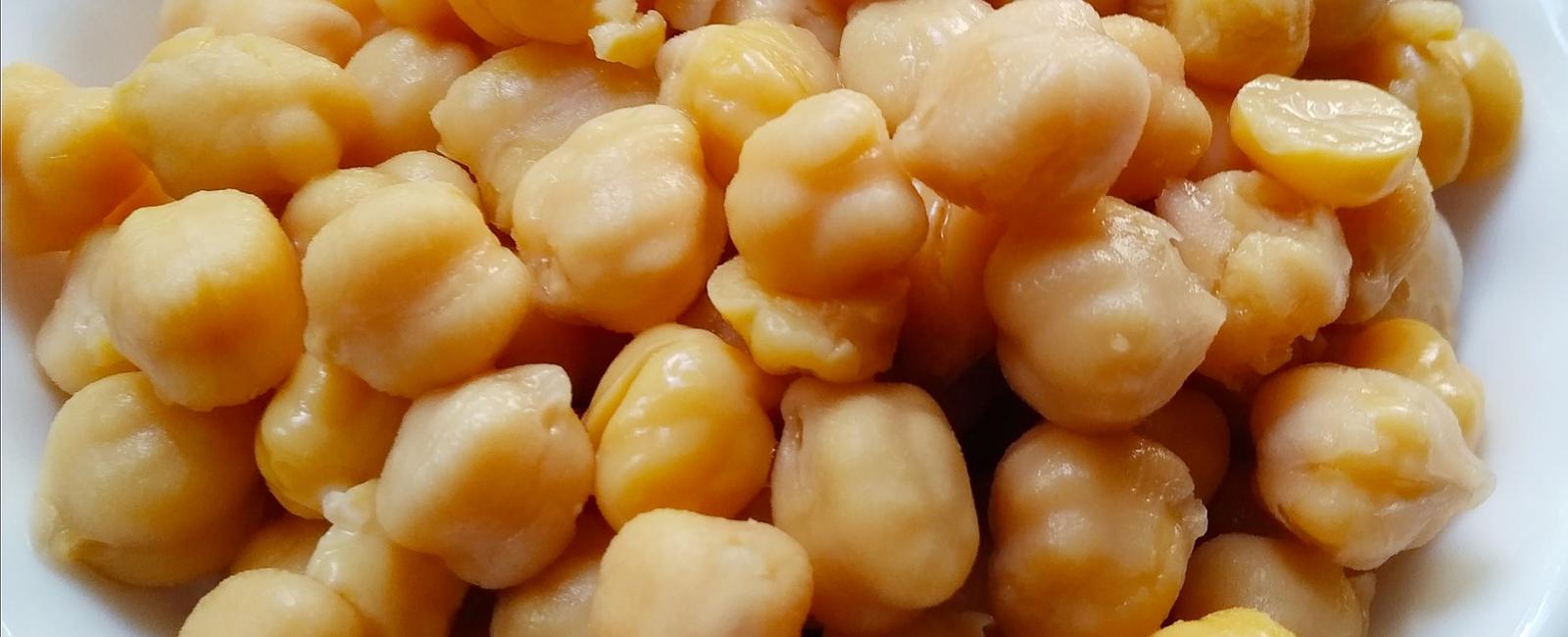 As what type of beans are chickpeas also known as garbanzo