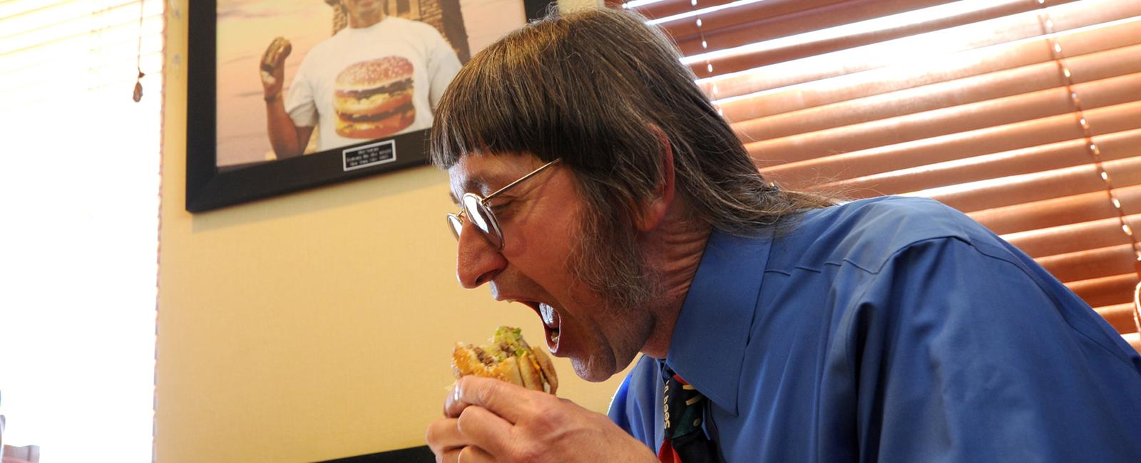 There have only been 8 days in the past 44 years that donald gorske of wisconsin has not eaten a mcdonald s big mac averaging 14 big macs per week it was recorded that he ate his 28 788th big mac in 2016