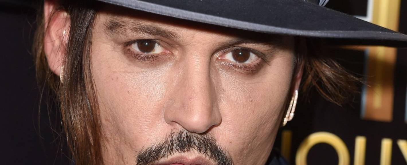 Johnny depp is deathly afraid of clowns