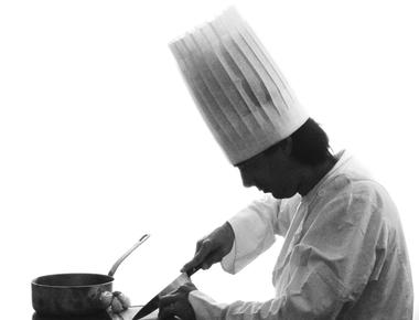 A chef s hat has 100 pleats