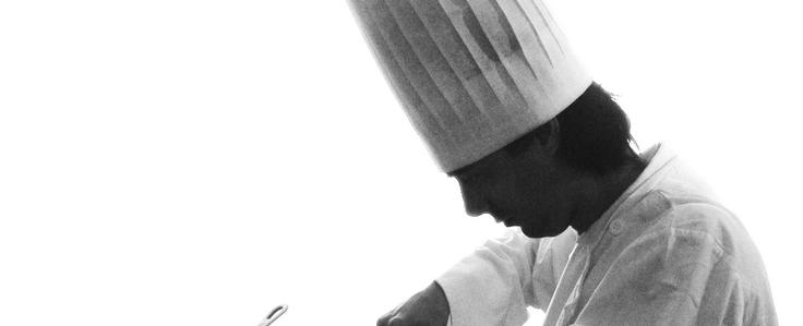 A Chef s Hat The Fascinating Reason Behind 100 Pleats a-chef-s-hat-the-fascinating-reason-behind-100-pleats