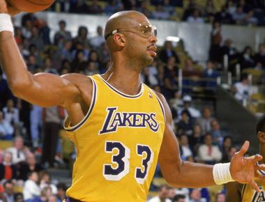 Kareem abdul jabbar the nba s all time leading scorer 38 387 points collects rugs