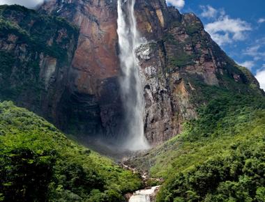 The angel falls in venezuela are nearly 20 times taller than niagara falls