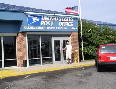 The u s post office handles 43 percent of the world s mail