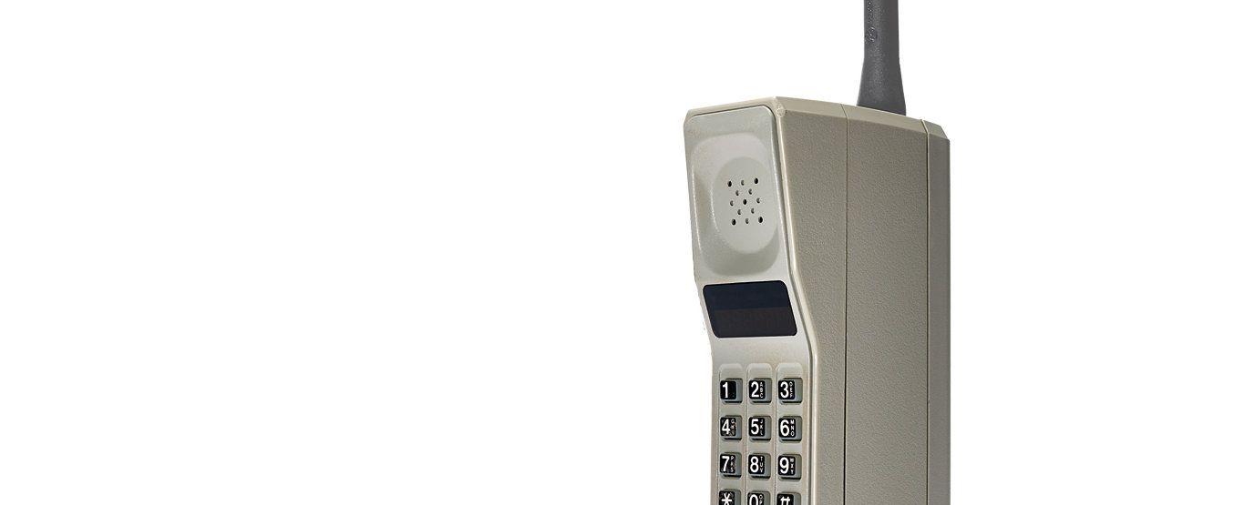 In 1983 motorola released the motorola dynatac 8000x the world s first commercial cell phone it sold for 3 500 usd equivalent to 9 593 in 2021 when adjusted for inflation