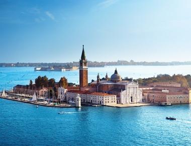 The city of venice stands on about 120 small islands