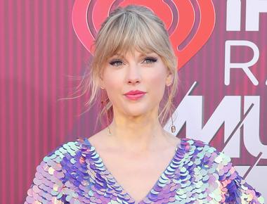 Taylor swift is named the world s highest paid entertainer by forbes earning 185 million in 2018